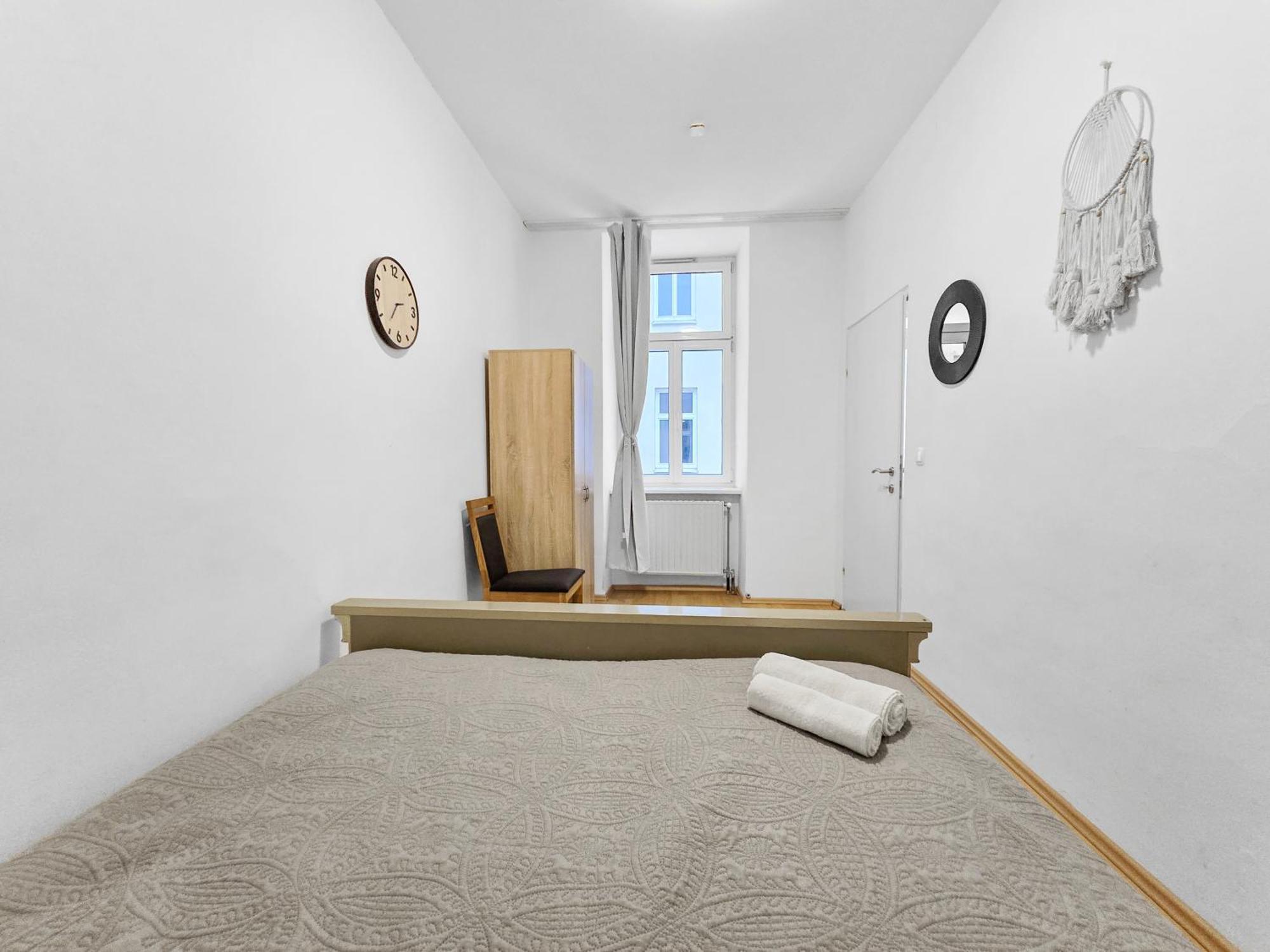 Three King-Size Beds, Three Bedrooms فيينا المظهر الخارجي الصورة